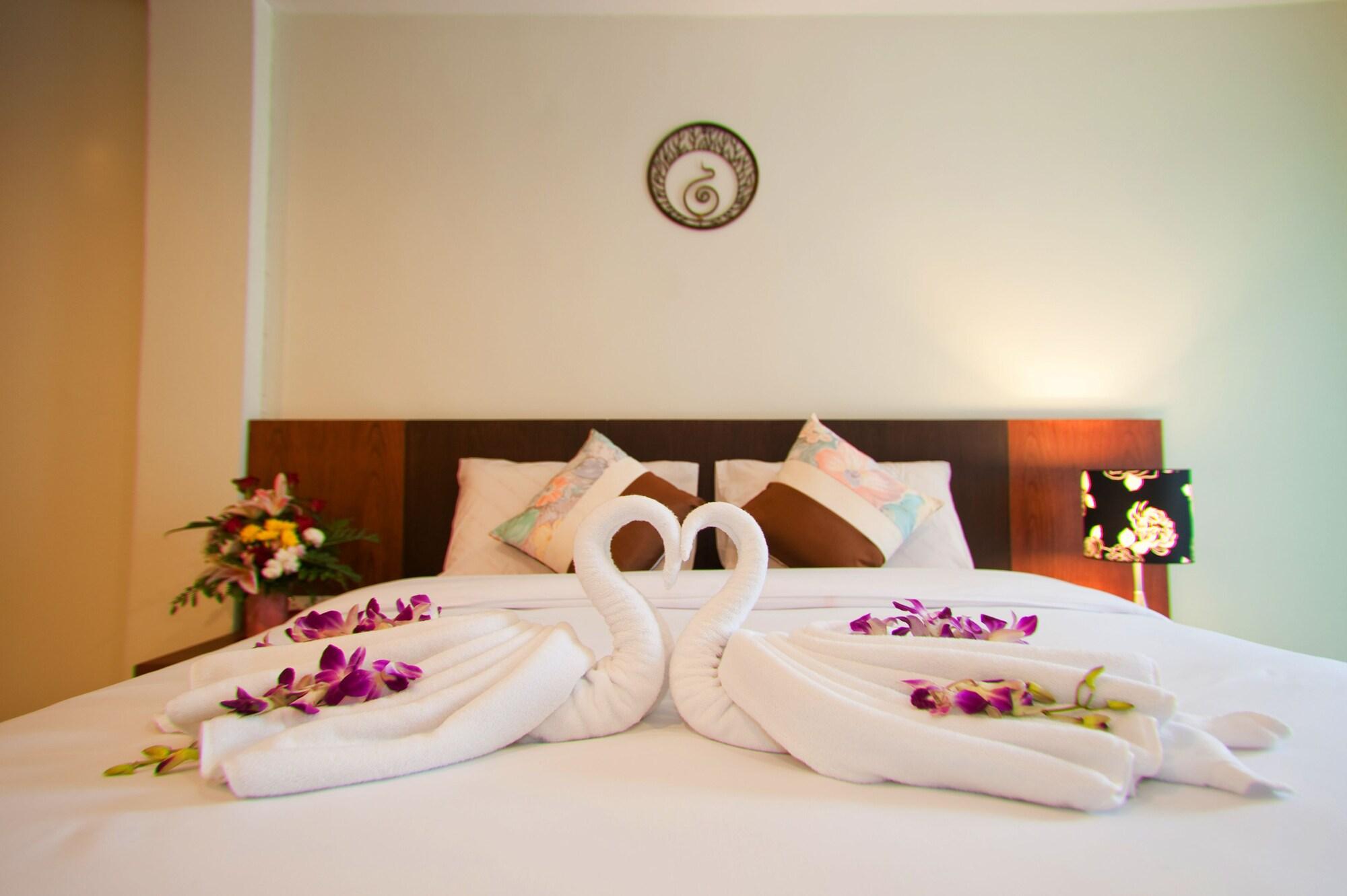 Deva Suites Patong Phuket Exterior photo
